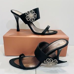 Nine West black satin dress sandal black patent heel 10M with rose gold shoe box